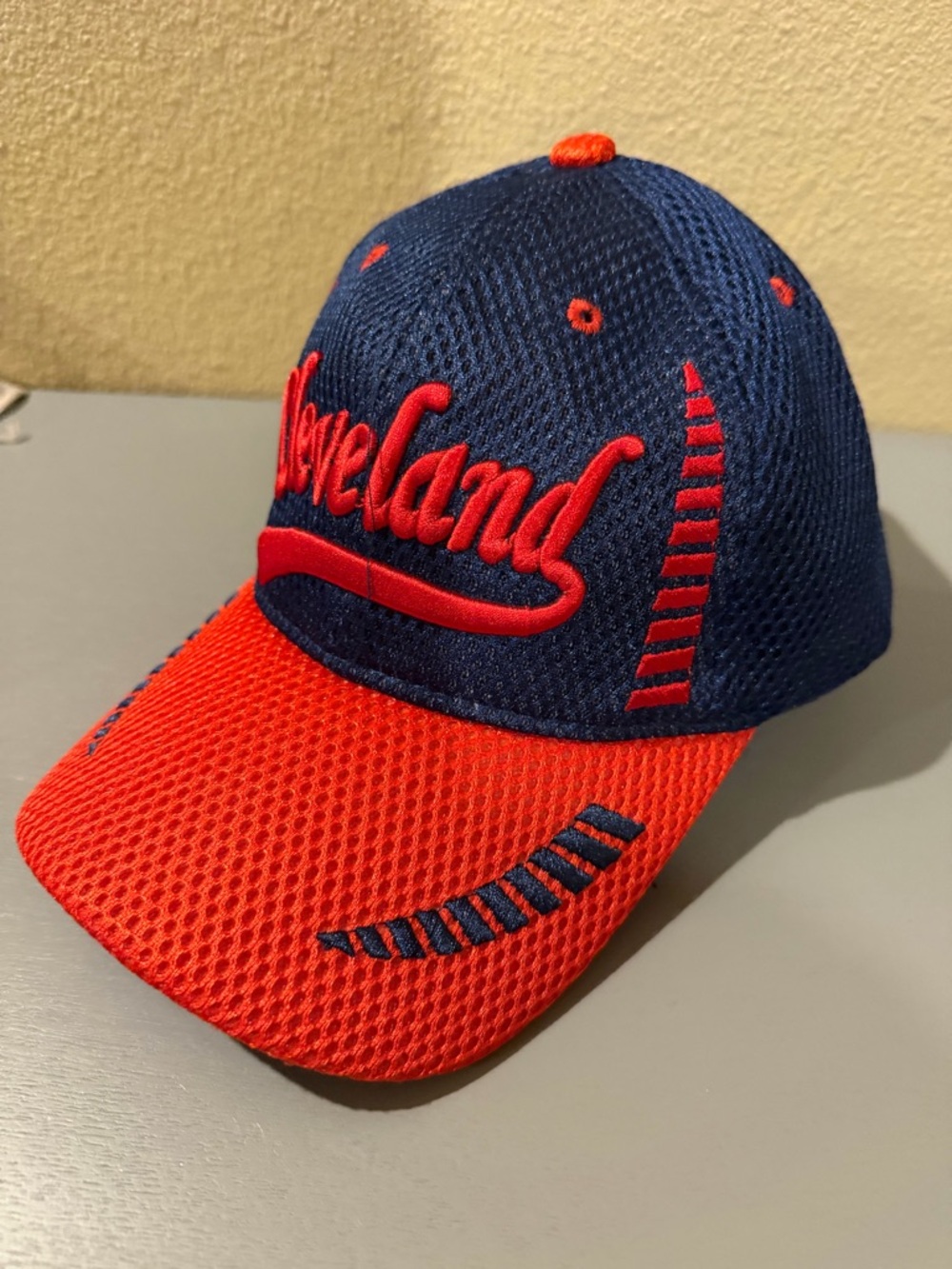 Cleveland Script Mesh Snapback Hat – NWT - Picture 2 of 6